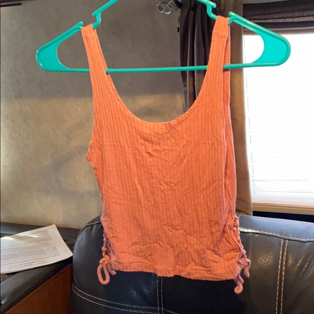 Pink cropped tank top